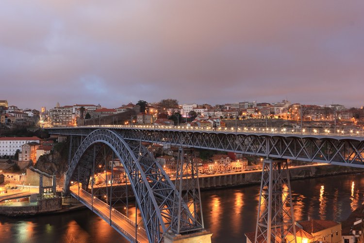 Porto : interprète & traducteur de portugais